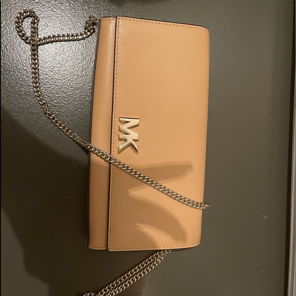 Micheal Kors wallet crossbody